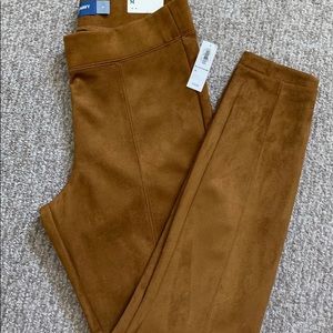 NWT Camel leggings